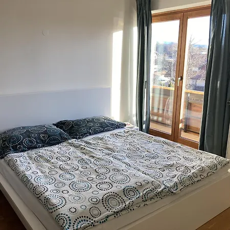 Seeblick Faaker Apartment